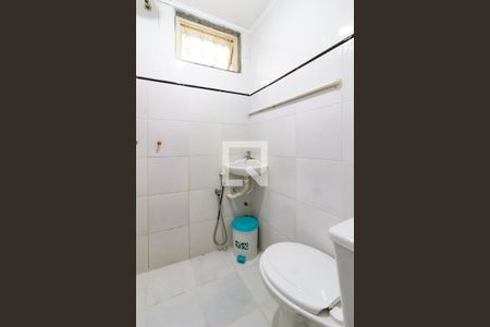 Apartamento para alugar com 350m², 4 quartos e 2 vagas Apartamento para alugar com 350m², 4 quartos e 2 vagasBanheiro de serviço