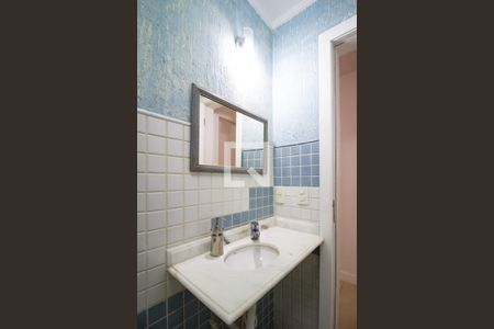 Apartamento para alugar com 350m², 4 quartos e 2 vagas Apartamento para alugar com 350m², 4 quartos e 2 vagasDetalhe do banheiro da suíte 1