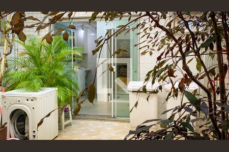 Apartamento para alugar com 350m², 4 quartos e 2 vagas Apartamento para alugar com 350m², 4 quartos e 2 vagasVista da suíte 1