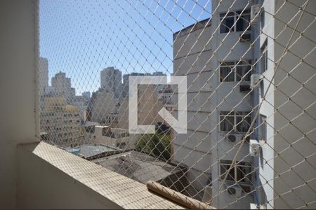 Apartamento à venda com 79m², 1 quarto e sem vagaÁrea de Serviço