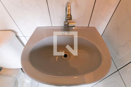 Casa à venda com 160m², 2 quartos e 2 vagasDetalhe banheiro