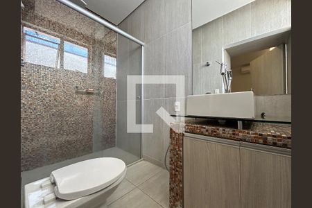 Banheiro de casa à venda com 6 quartos, 593m² em Belvedere, Belo Horizonte