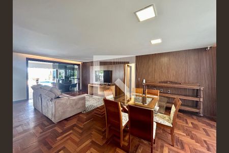 Sala de casa à venda com 6 quartos, 593m² em Belvedere, Belo Horizonte