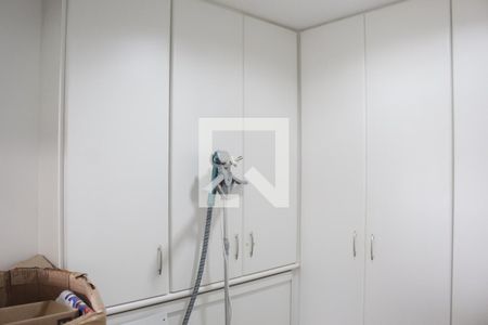 Apartamento à venda com 380m², 4 quartos e 5 vagasQuarto de Serviço 2