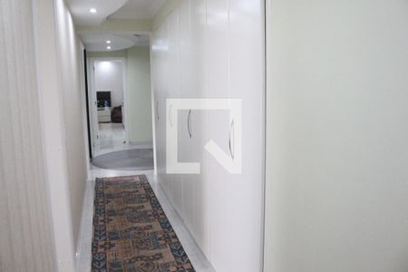 Apartamento à venda com 380m², 4 quartos e 5 vagasCorredor Quartos