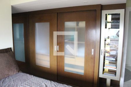 Apartamento à venda com 380m², 4 quartos e 5 vagasSuíte 3