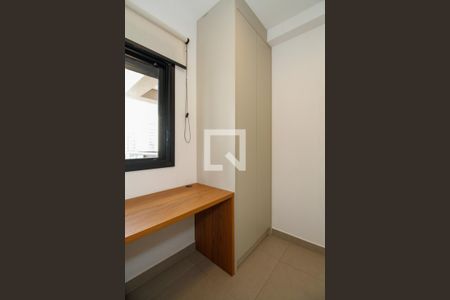 Quarto de apartamento para alugar com 2 quartos, 58m² em Pinheiros, São Paulo