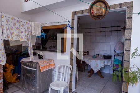 Casa à venda com 85m², 3 quartos e 2 vagasÁrea de Serviço
