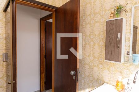 Casa à venda com 85m², 3 quartos e 2 vagasBanheiro 1