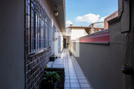 Casa à venda com 85m², 3 quartos e 2 vagasCorredor
