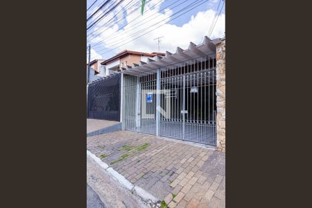 Casa à venda com 85m², 3 quartos e 2 vagasFachada