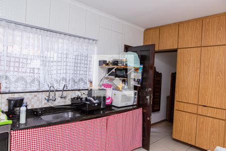 Casa à venda com 85m², 3 quartos e 2 vagasCozinha