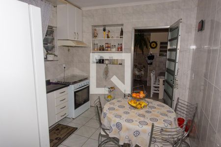 Casa à venda com 200m², 3 quartos e 3 vagasCozinha