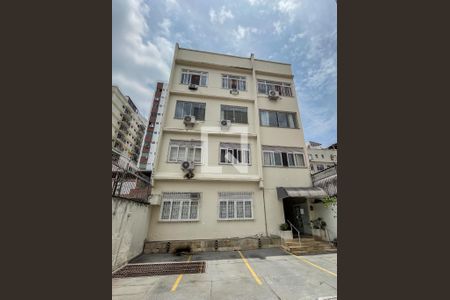 Apartamento à venda com 120m², 2 quartos e 1 vagaFachada do bloco