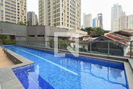 Studio para alugar com 25m², 1 quarto e sem vaga Studio para alugar com 25m², 1 quarto e sem vagaÁrea comum - Piscina