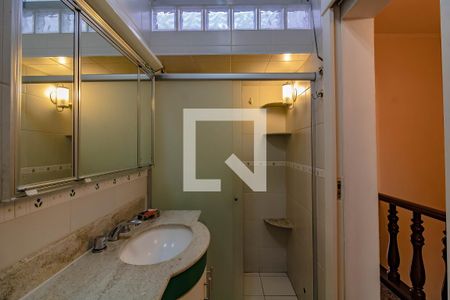 Casa à venda com 160m², 2 quartos e 2 vagasBanheiro 