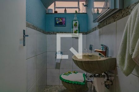 Casa à venda com 160m², 2 quartos e 2 vagasBanheiro 