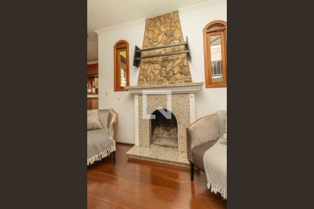 Sala de casa à venda com 5 quartos, 200m² em Jardim Itu Sabará, Porto Alegre