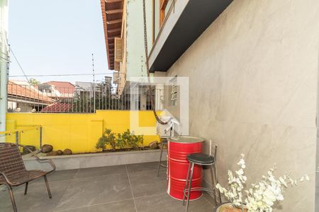 Casa à venda com 200m², 5 quartos e 2 vagas Casa à venda com 200m², 5 quartos e 2 vagasQuintal