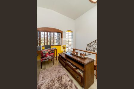 Casa à venda com 200m², 5 quartos e 2 vagas Casa à venda com 200m², 5 quartos e 2 vagasMesanino