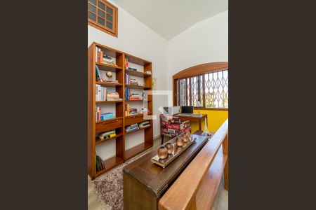 Casa à venda com 200m², 5 quartos e 2 vagas Casa à venda com 200m², 5 quartos e 2 vagasMesanino