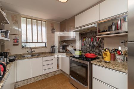 Casa à venda com 200m², 5 quartos e 2 vagas Casa à venda com 200m², 5 quartos e 2 vagasCozinha