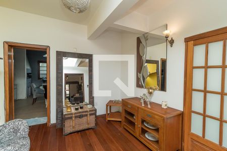 Sala 2 de casa à venda com 5 quartos, 200m² em Jardim Itu Sabará, Porto Alegre