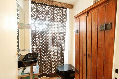Banheiro de apartamento para alugar com 2 quartos, 56m² em Vila Nova Conceição, São Paulo