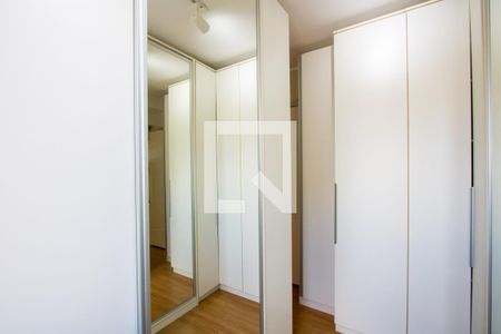 Apartamento para alugar com 73m², 2 quartos e 2 vagas Apartamento para alugar com 73m², 2 quartos e 2 vagasCloset do quarto 1