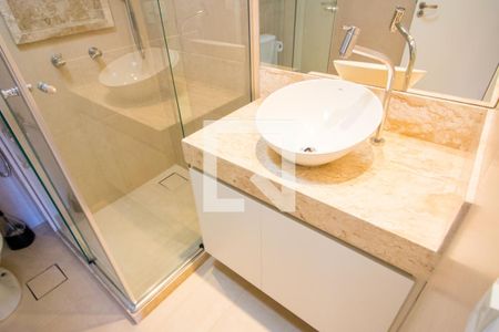 Apartamento para alugar com 73m², 2 quartos e 2 vagas Apartamento para alugar com 73m², 2 quartos e 2 vagasBanheiro social