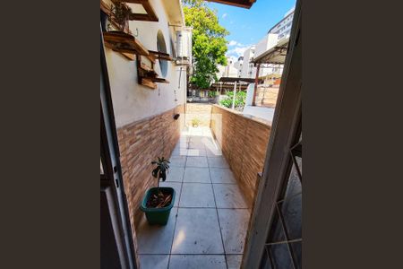 Casa à venda com 300m², 4 quartos e 1 vaga Casa à venda com 300m², 4 quartos e 1 vagaVaranda do Quarto 3