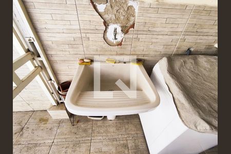 Casa à venda com 300m², 4 quartos e 1 vaga Casa à venda com 300m², 4 quartos e 1 vagaÁrea de Serviço