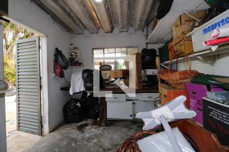 Casa à venda com 400m², 2 quartos e 6 vagasDepósito