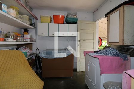 Casa à venda com 400m², 2 quartos e 6 vagasÁrea de Serviço