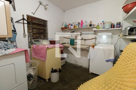 Casa à venda com 400m², 2 quartos e 6 vagasÁrea de Serviço