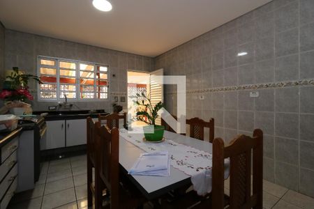 Casa à venda com 400m², 2 quartos e 6 vagasCozinha
