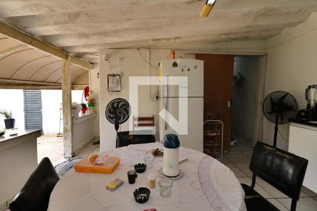 Casa à venda com 400m², 2 quartos e 6 vagasÁrea comum - Cozinha