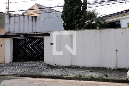 Casa à venda com 400m², 2 quartos e 6 vagasFachada