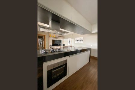 Apartamento para alugar com 140m², 3 quartos e 2 vagas Apartamento para alugar com 140m², 3 quartos e 2 vagasCozinha