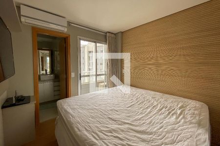 Apartamento para alugar com 140m², 3 quartos e 2 vagas Apartamento para alugar com 140m², 3 quartos e 2 vagasSuíte