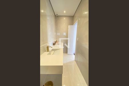 Casa à venda com 280m², 4 quartos e 2 vagasBanheiro Suíte 3