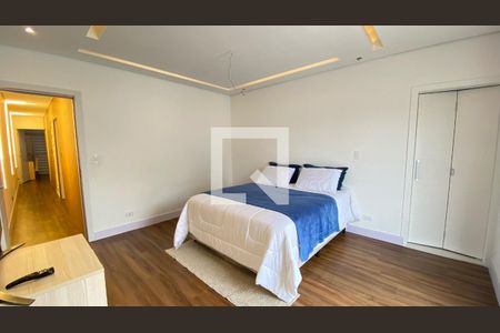 Casa à venda com 280m², 4 quartos e 2 vagasSuíte 3