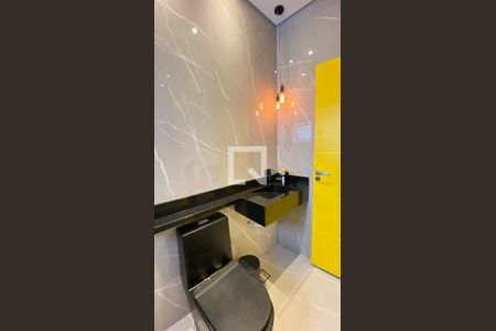 Casa à venda com 280m², 4 quartos e 2 vagasBanheiro Suíte 2