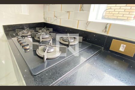 Casa à venda com 280m², 4 quartos e 2 vagas Casa à venda com 280m², 4 quartos e 2 vagasCozinha