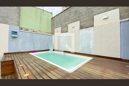 Casa à venda com 280m², 4 quartos e 2 vagasÁrea comum - Piscina