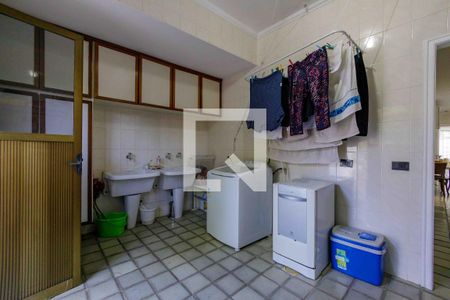 Casa de condomínio à venda com 850m², 5 quartos e 6 vagasÁrea de Serviço