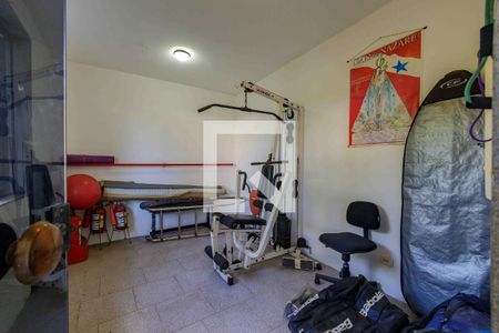 Casa de condomínio à venda com 850m², 5 quartos e 6 vagasQuarto Dependência