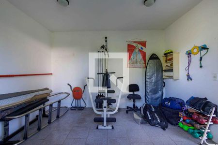 Casa de condomínio à venda com 850m², 5 quartos e 6 vagasQuarto Dependência