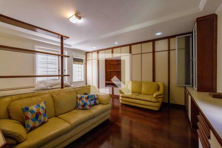 Casa de condomínio à venda com 850m², 5 quartos e 6 vagasQuarto 1