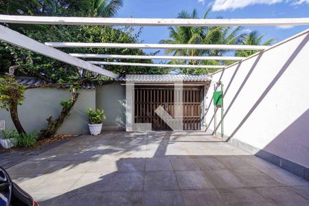 Casa de condomínio à venda com 850m², 5 quartos e 6 vagasGaragem